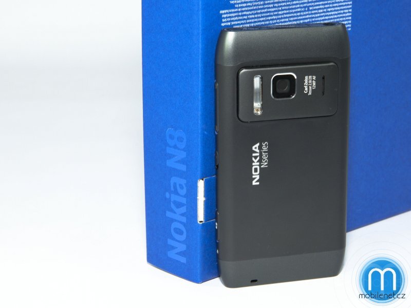 Nokia N8
