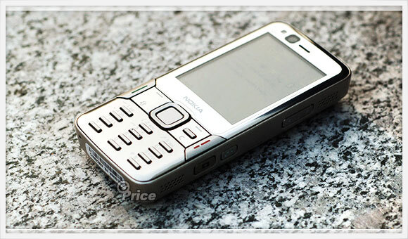 Nokia N82
