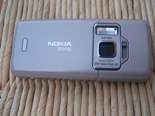 Nokia N82