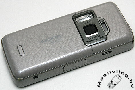 Nokia N82