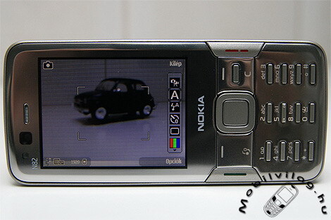 Nokia N82