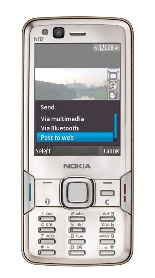 Nokia N82