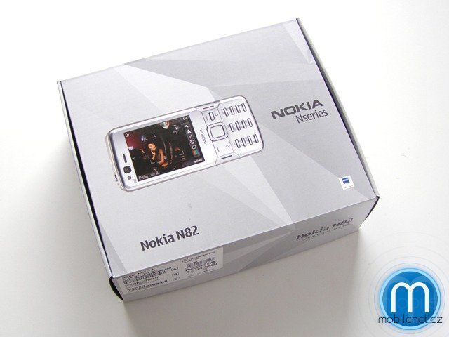Nokia N82
