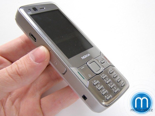 Nokia N82