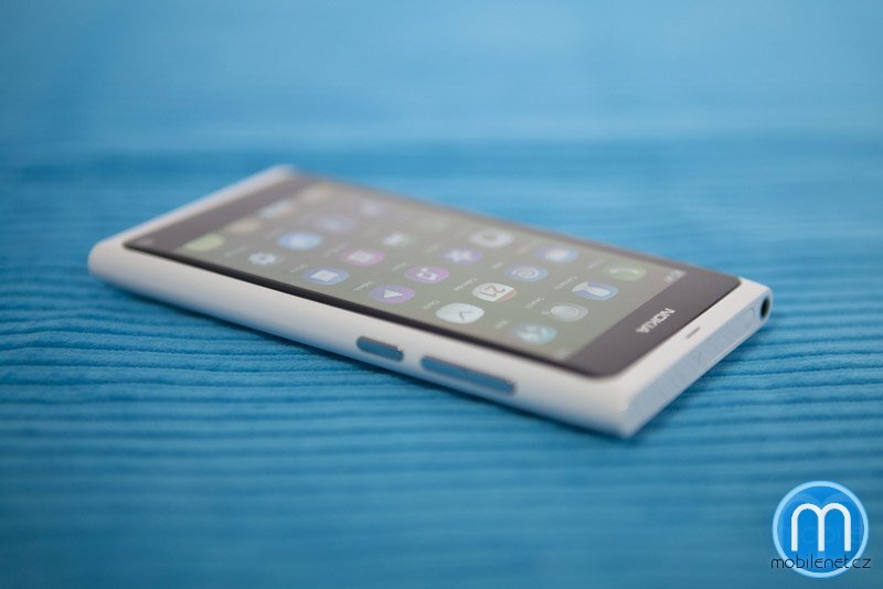 Nokia N9 White (bílá)