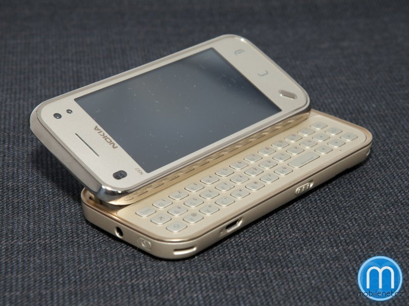 Nokia N97 mini Gold Edition