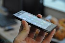 Nokia X7 - první živé fotografie