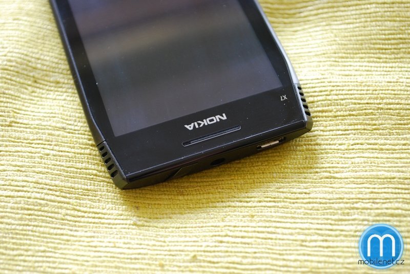 Nokia X7