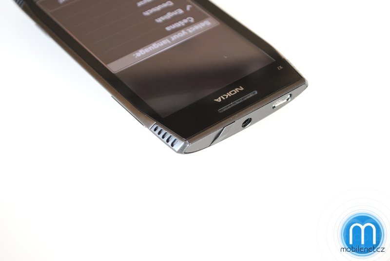 Nokia X7