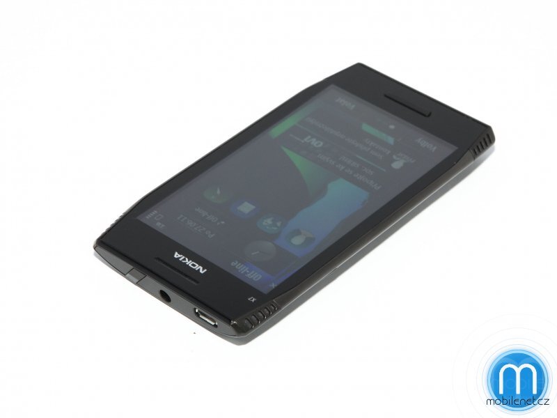 Nokia X7