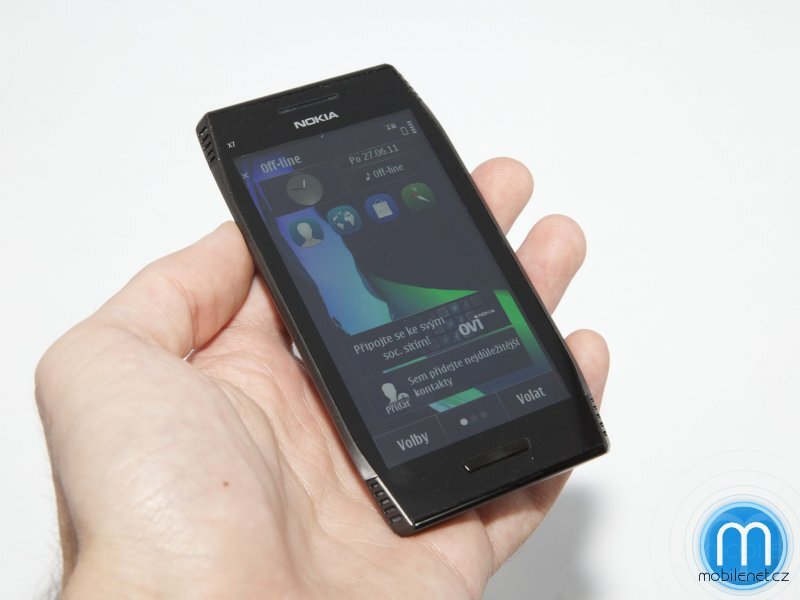Nokia X7