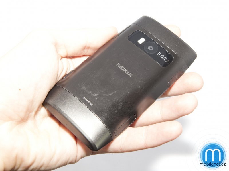 Nokia X7