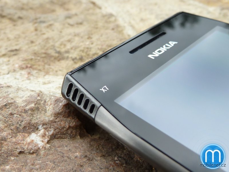 Nokia X7