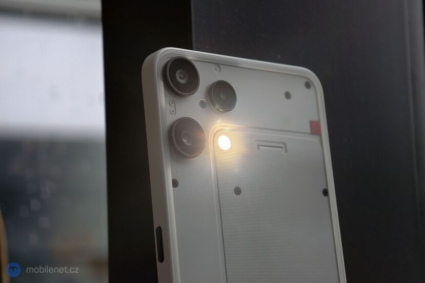 Nothing Phone (3a) Lite