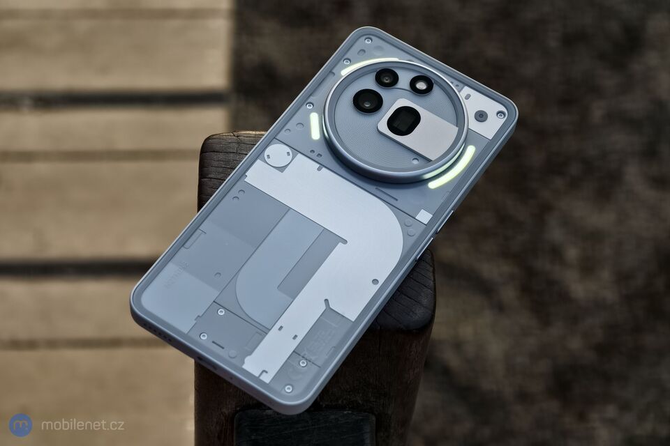 Nothing Phone (3a) Pro