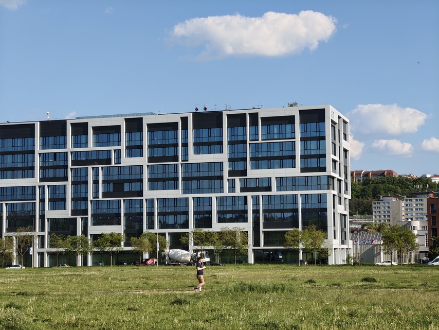 Nothing Phone (3a) Pro