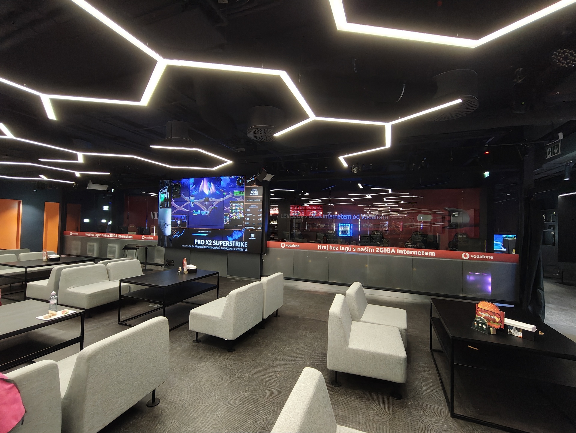 Nothing Phone (4a) Pro