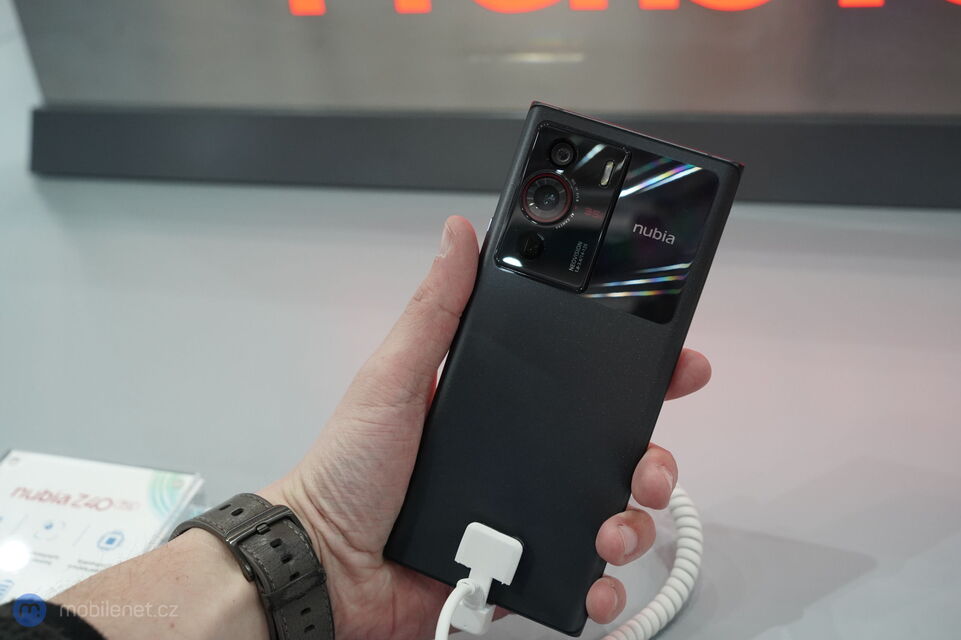 Nubia Z40 Pro
