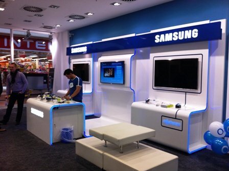 O2 a Samsung v Praze otevírají společnou prodejnu