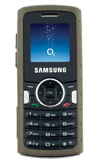 O2: nové telefony a slevy v únoru 2008