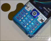 Odolný Sony Ericsson nakonec s 3,2 Mpx fotoaparátem