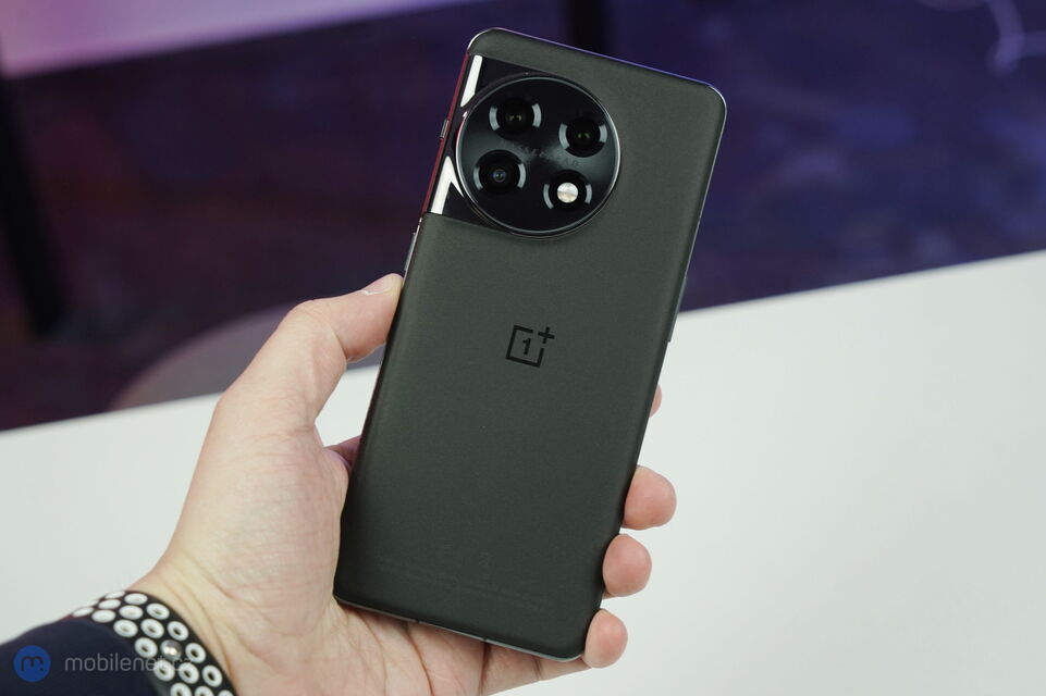 OnePlus 11