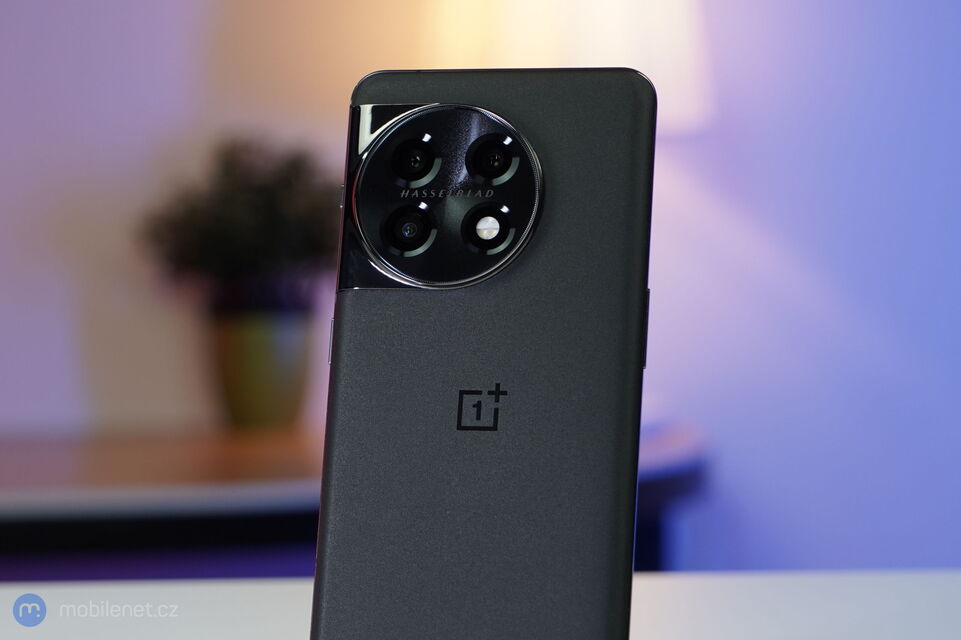 OnePlus 11