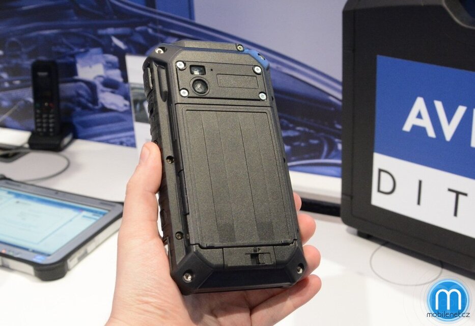 Panasonic Toughpad FZ-E1