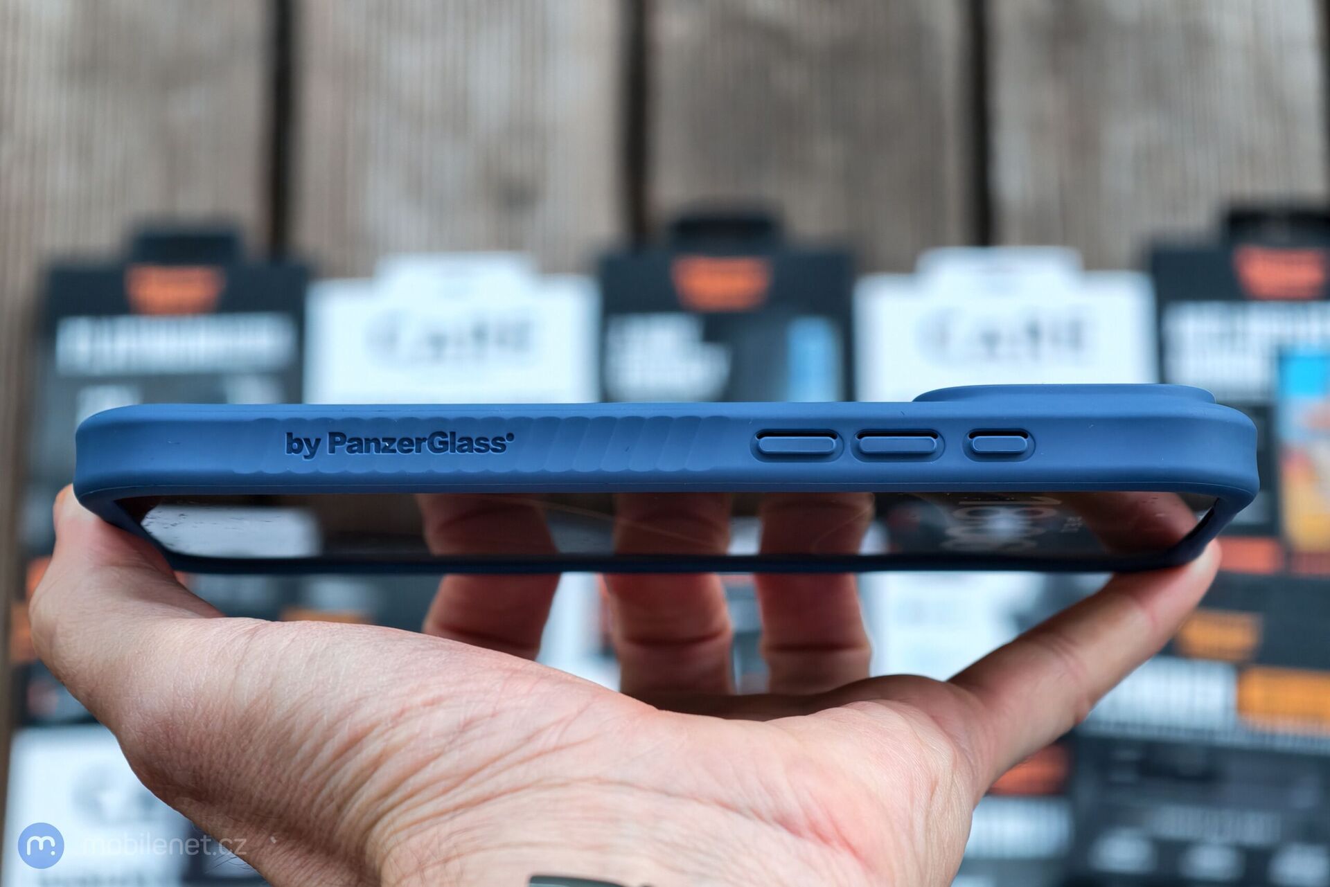 PanzerGlass příslušenství pro iPhone 18 Pro (Max)