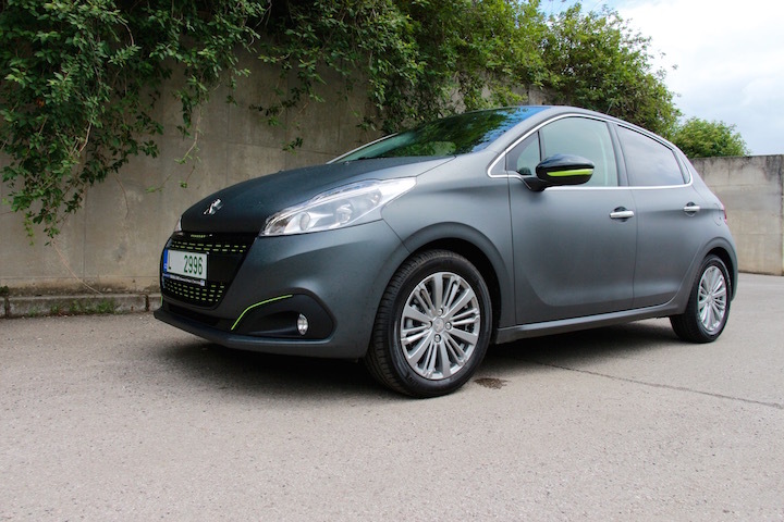 Peugeot 208 - CarPlay