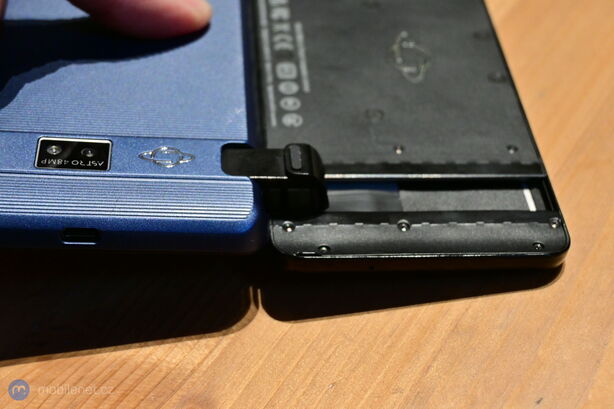 Planet Computers Astro Slide