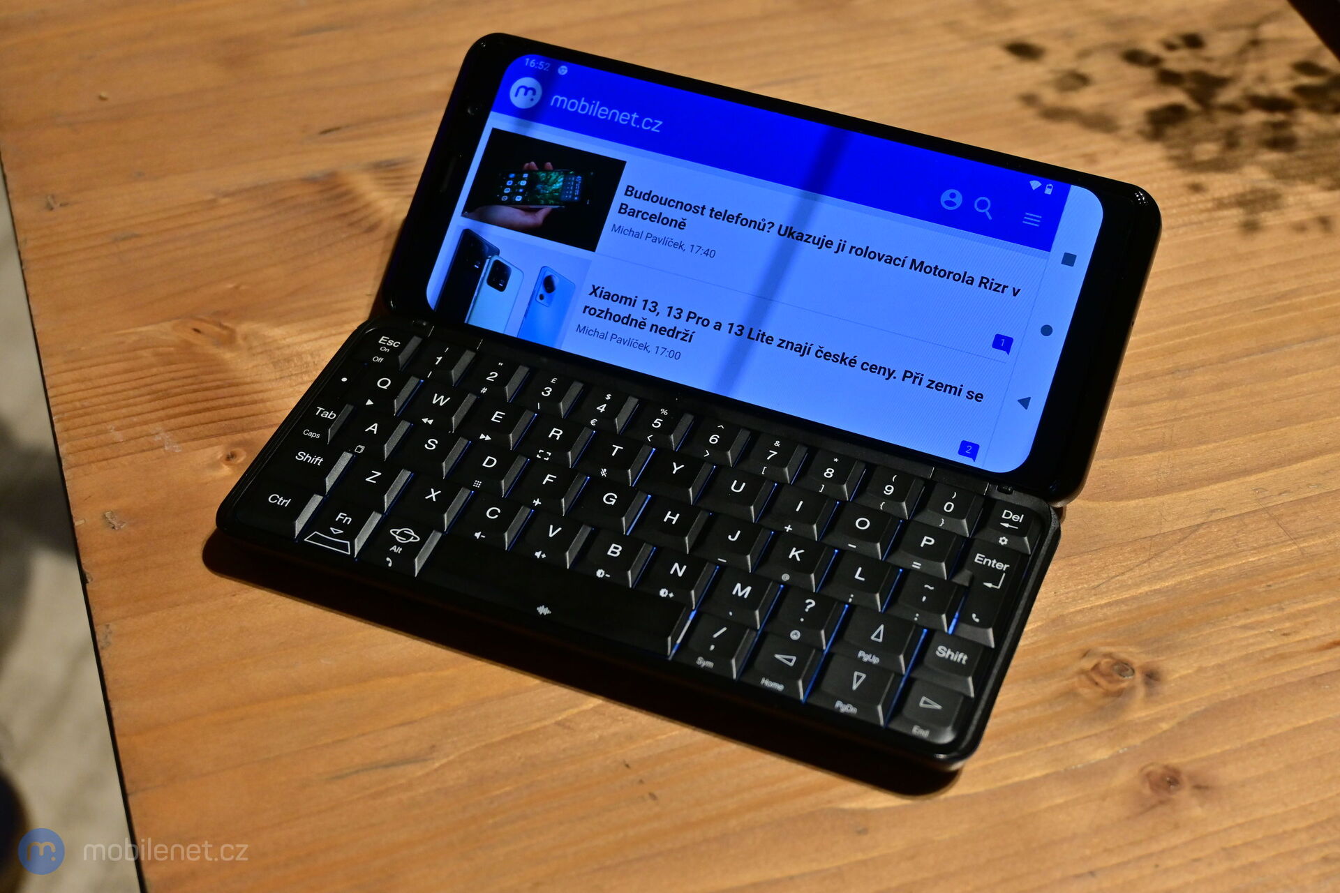 Planet Computers Astro Slide