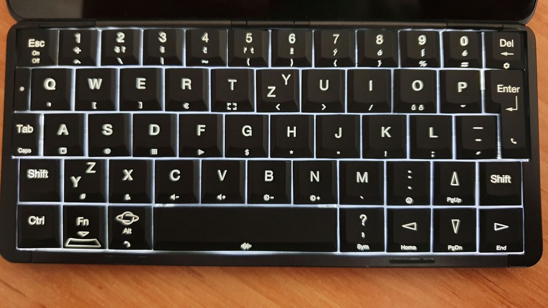 Planet Computers Cosmo Communicator