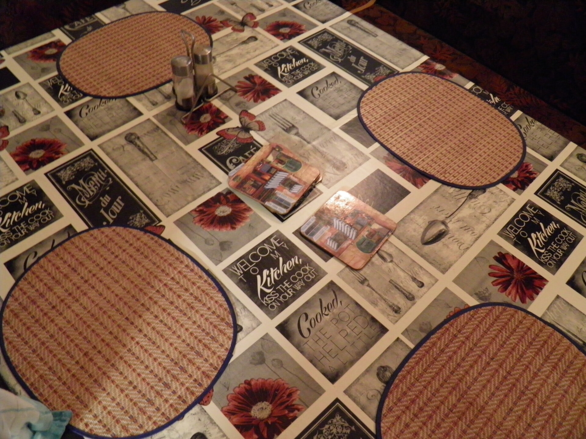 Porovnání s kompaktním fotoaparátem Olympus SP-800UZ