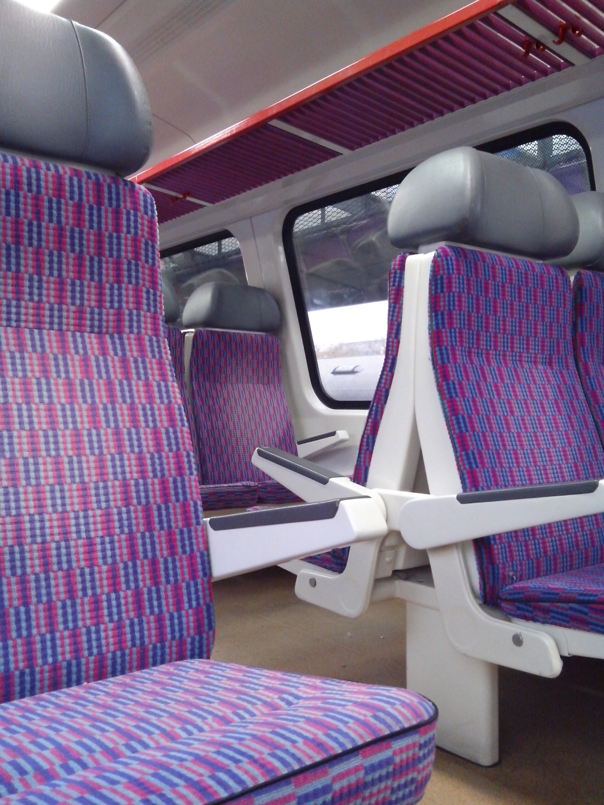 Prestigio MultiPhone 4300 DUO