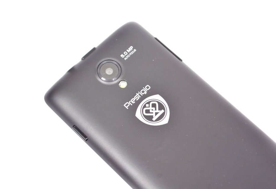 Prestigio MultiPhone 5450 DUO