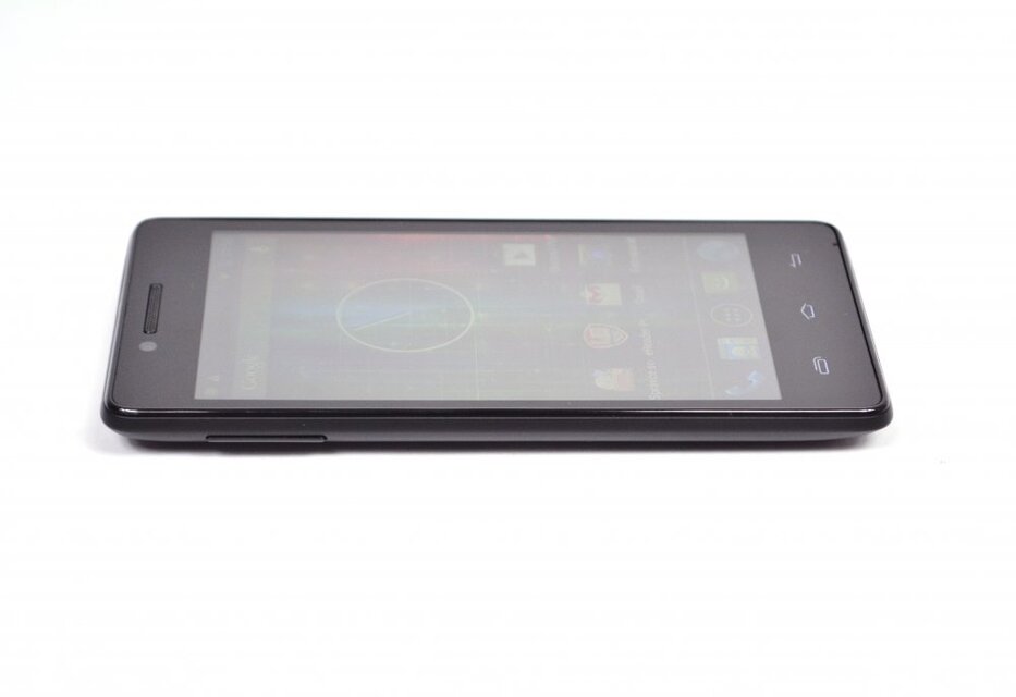 Prestigio MultiPhone 5450 DUO
