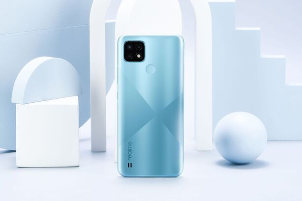 Realme C21