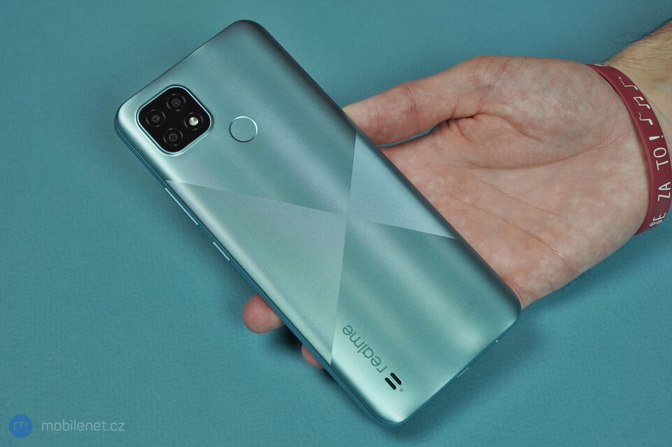 Realme C21