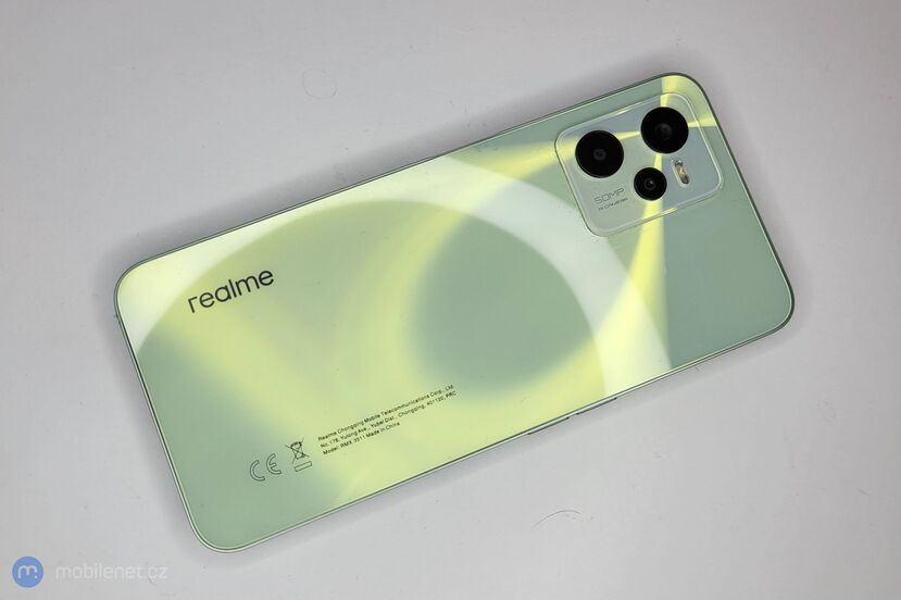 Realme C35