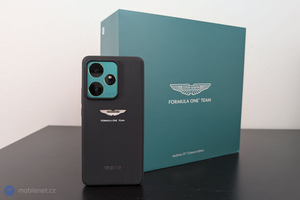 Realme GT 7 Dream Edition × Aston Martin Aramco Formula One Team