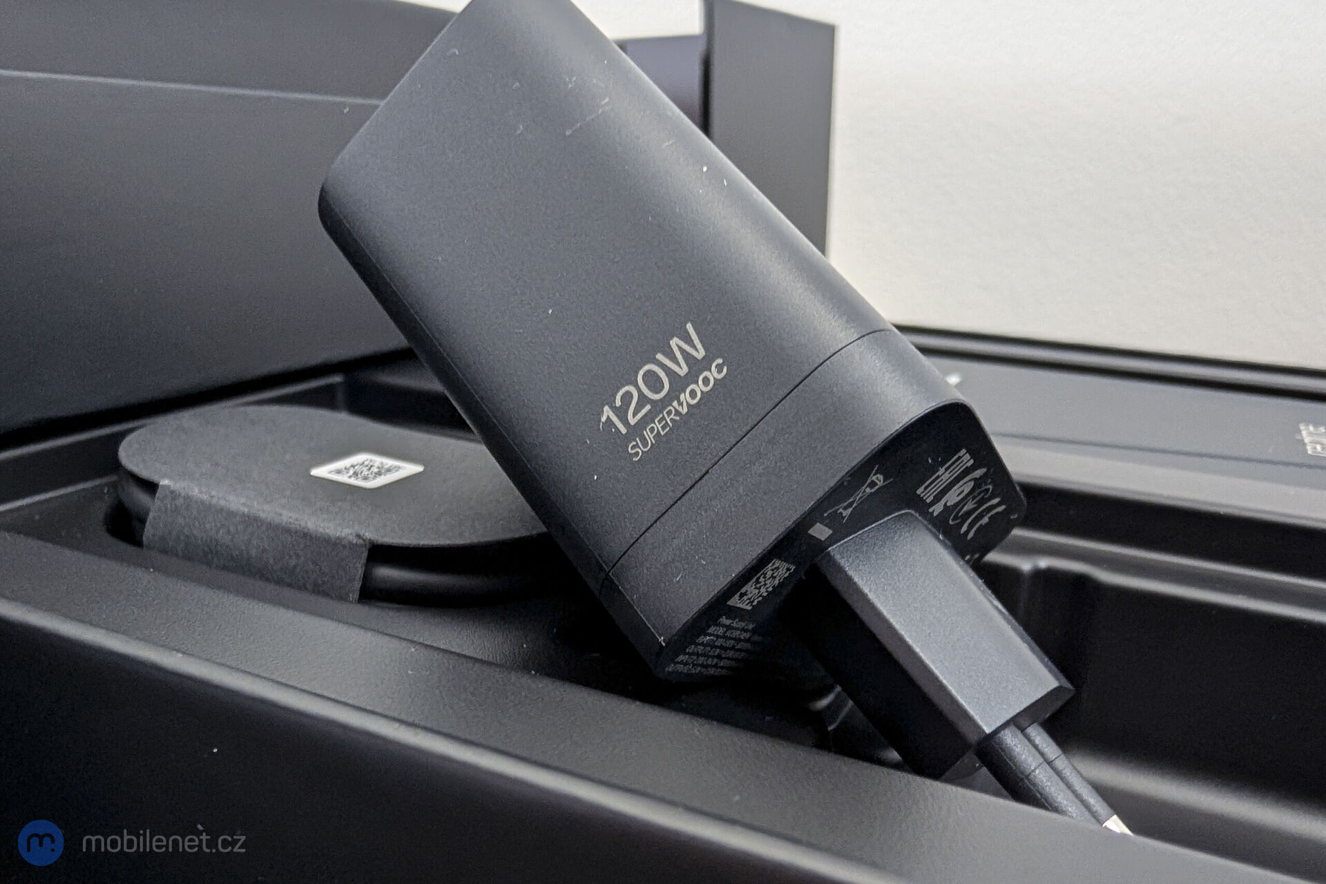 Realme GT 7 Dream Edition × Aston Martin Aramco Formula One Team