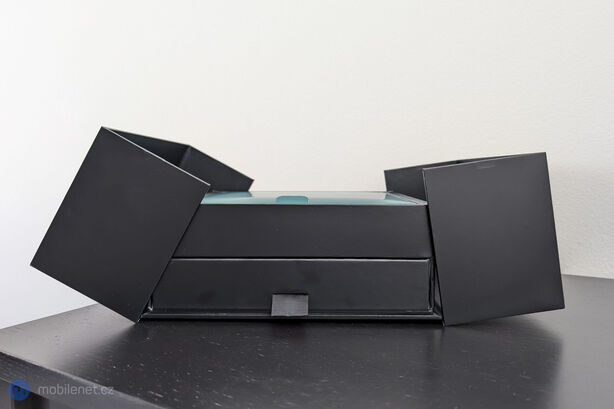 Realme GT 7 Dream Edition × Aston Martin Aramco Formula One Team