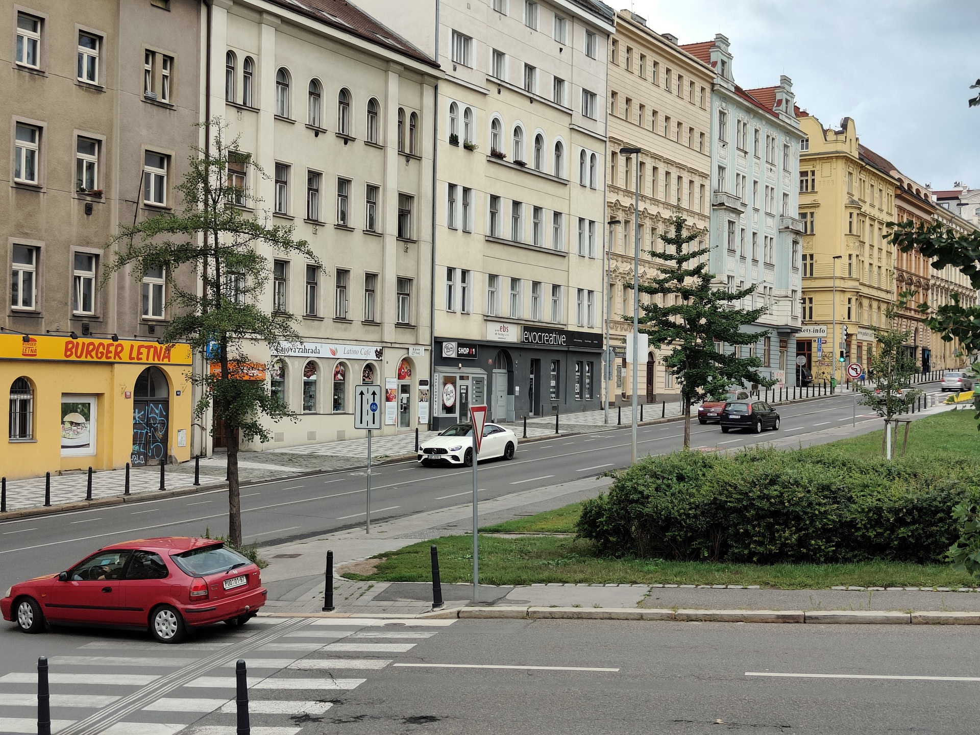 Realme GT Master Edition Explorer