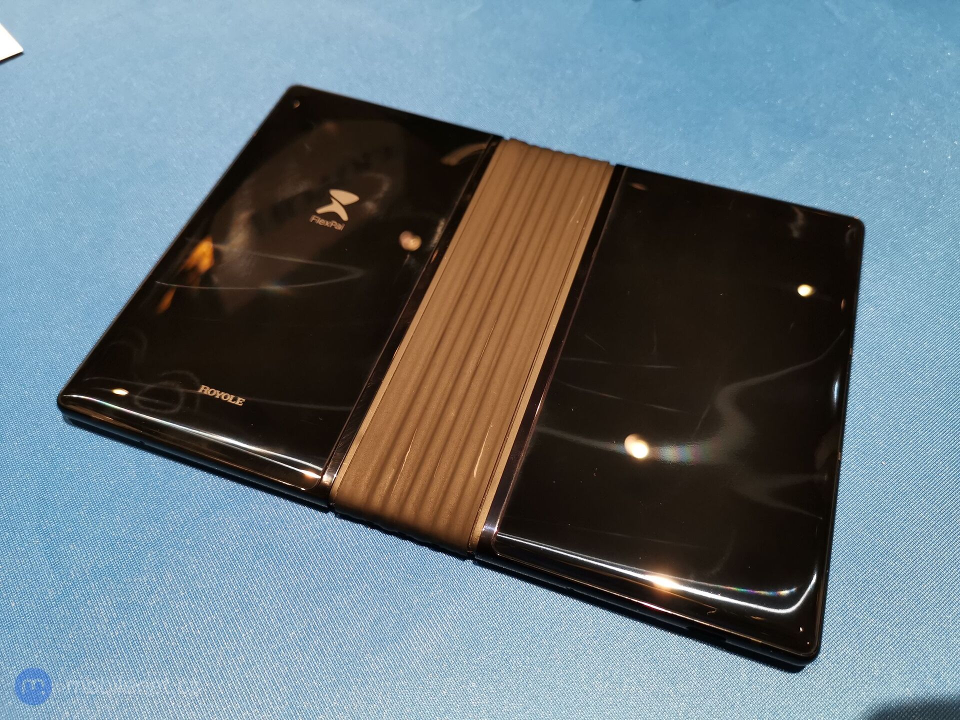 Royole Flexpai