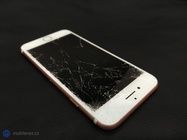 Rozbité sklo displeje na Apple iPhone 7