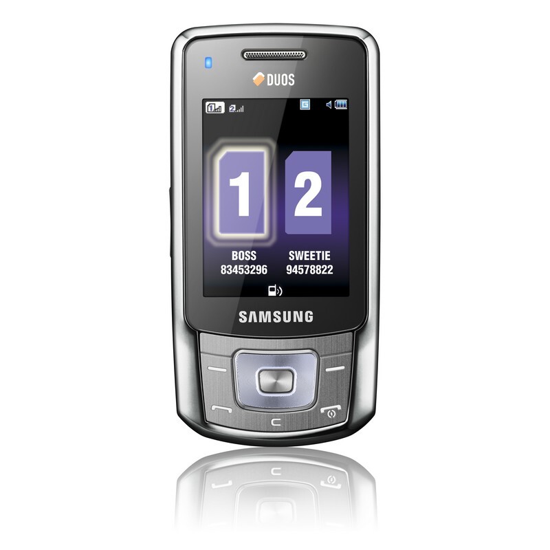 Samsung B5702: značkový dual SIM