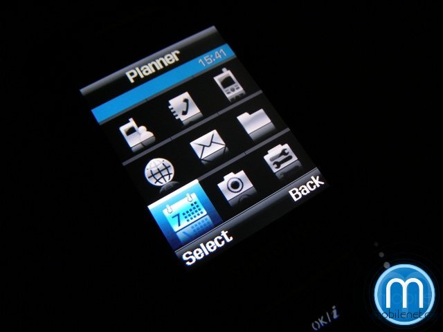 Samsung D900