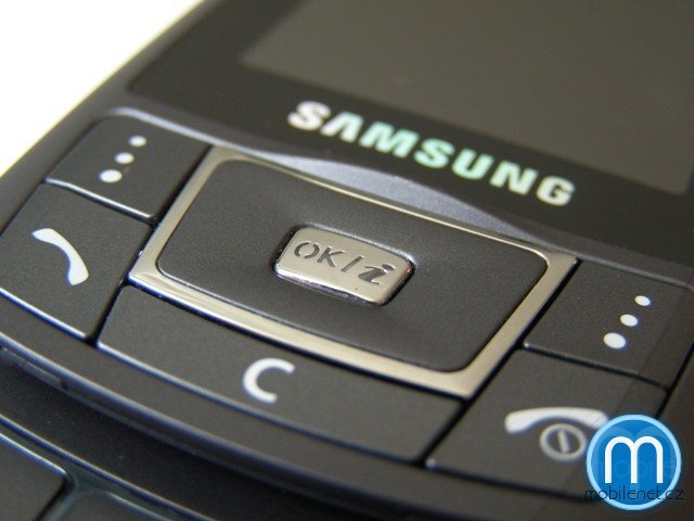 Samsung D900