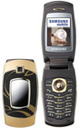 Samsung E500 Versus